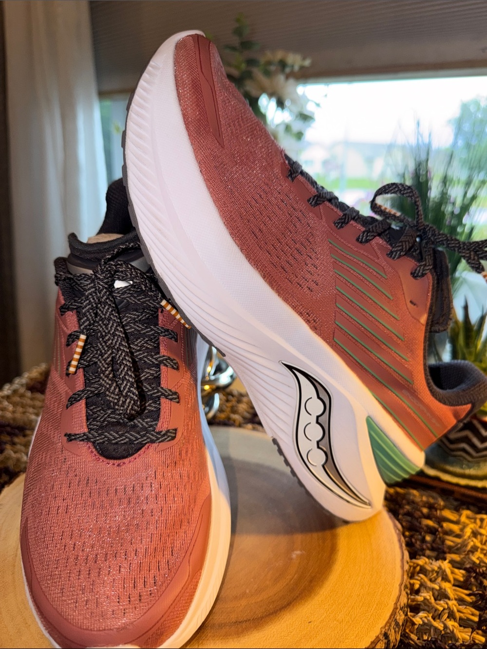 Saucony Endorphin Shift 3 Soot Basalt Running Shoes Women’s Size 9 - Picture 3 of 10